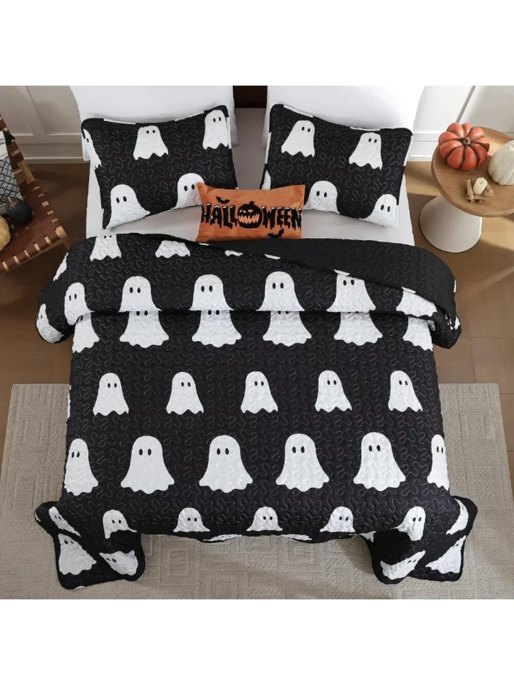 Spooky Halloween Queen Size Quilt Set - Black Ghost Bedspread & Pillow Shams